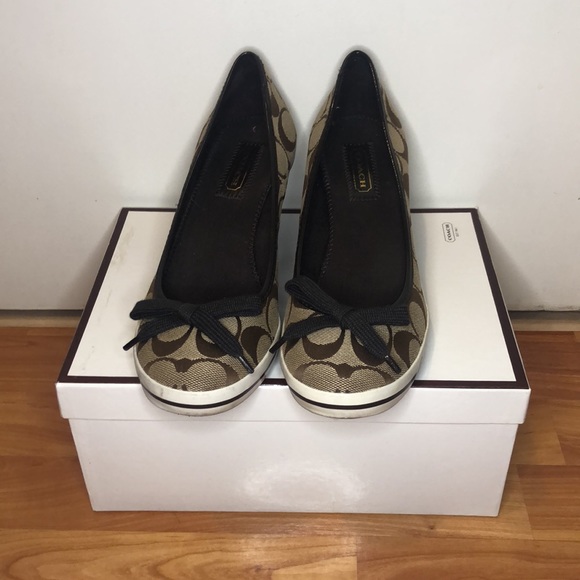 COACH | Diaz Signature Wedges - Picture 2 of 8